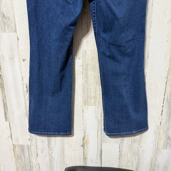 Levi's 580 Jeans - Picture 12 of 14